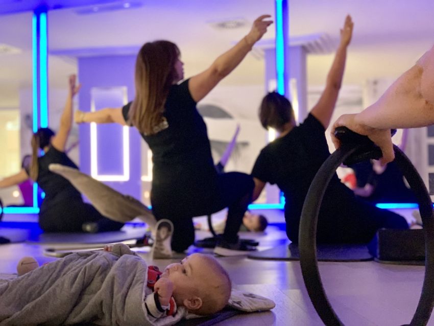 pilates-para-embarazadas-mamas-y-bebes